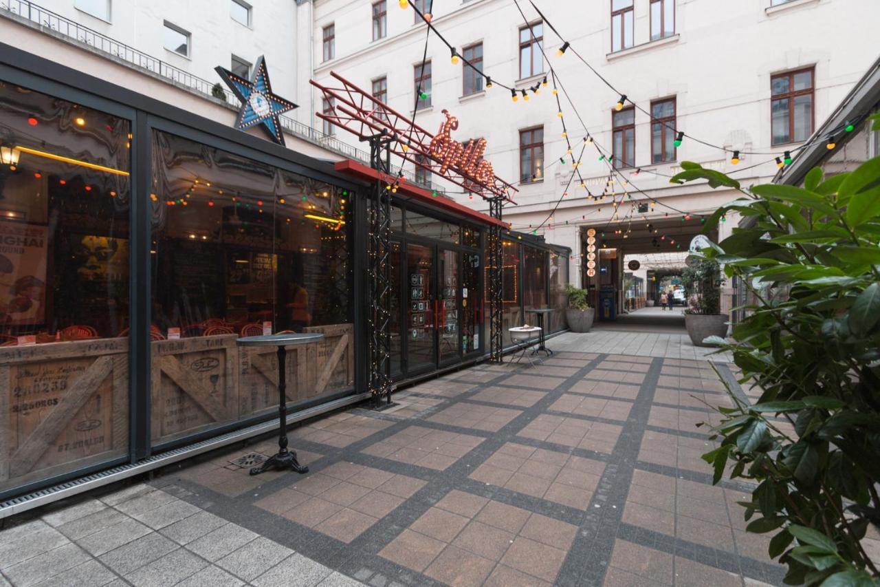 Sweet Dreams In The Heart Of The City Apartment Budapest Exterior photo